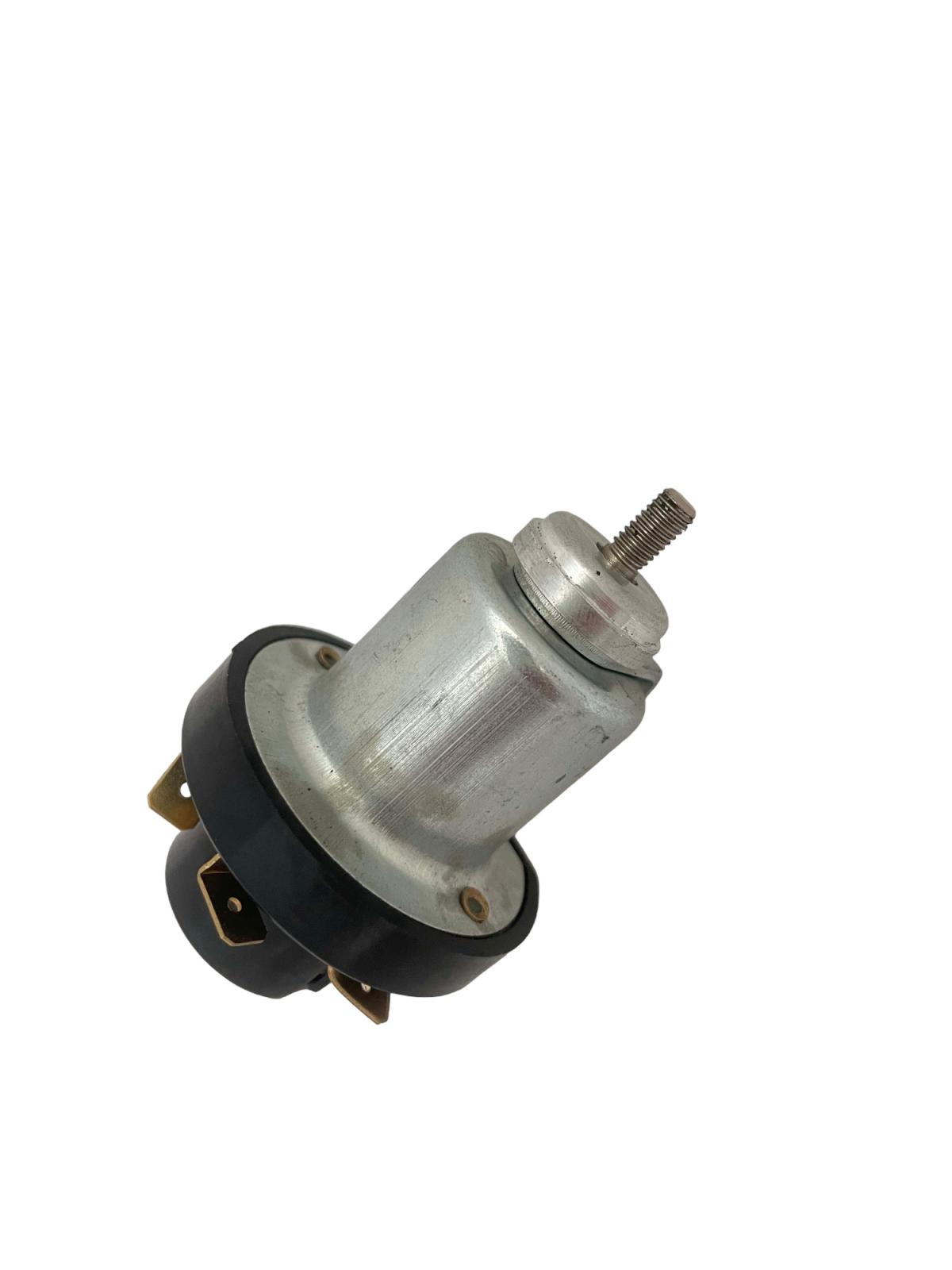 Interruptor Do Farol, Kombi, Até 1975 211941511d | Kombi 1956-75 SKU: 211941511D